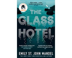 Kaft van The Glass Hotel