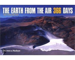 Kaft van The Earth From The Air 366 Days