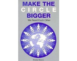 Kaft van Make the Circle Bigger