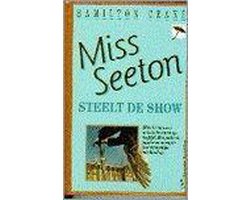 Kaft van Miss seeton steelt de show