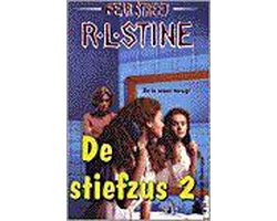 Kaft van FEAR STREET : STIEFZUS 2 (POCKET)